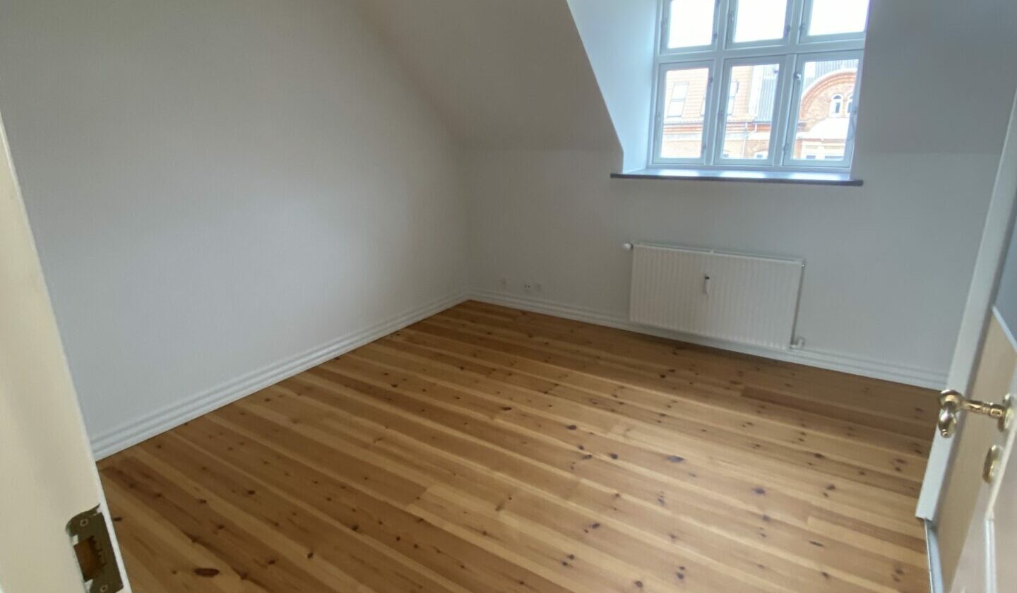 Louisegade 2, 4. tv