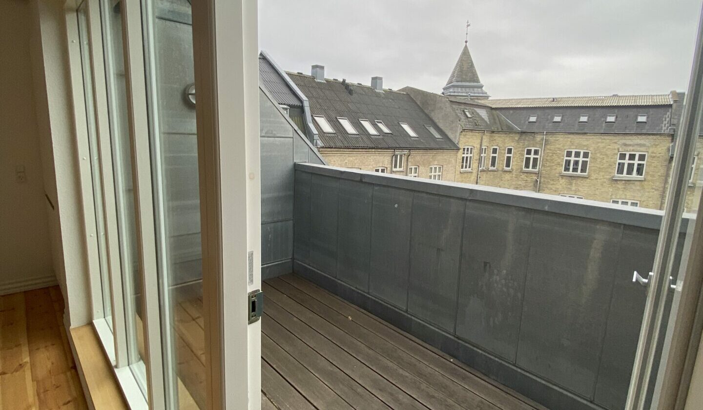 Louisegade 2, 4. tv